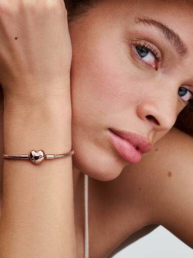 Heart Clasp Snake Chain Bracelet