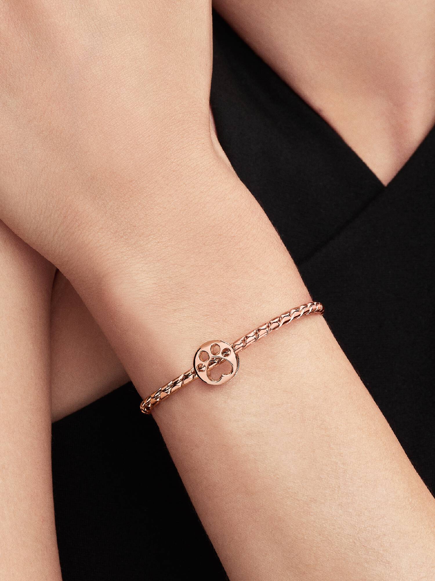 Paw 14k rose gold-plated charm