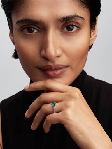 Rectangular Sparkling Green Halo Ring