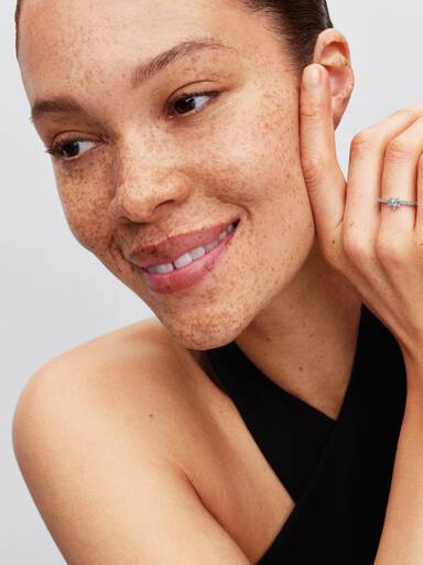 Sparkling Stella Pavé Ring