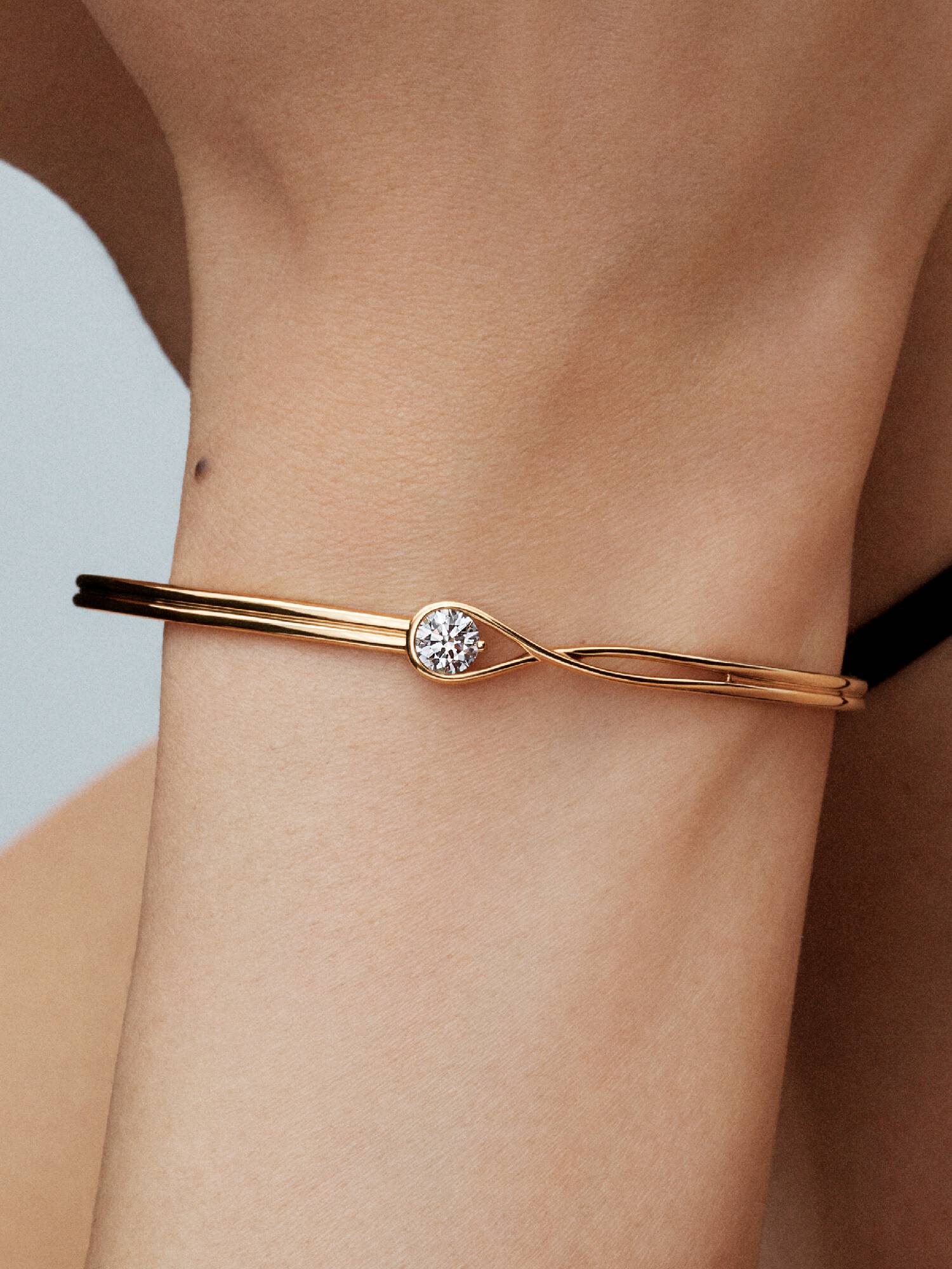 Pandora Infinite Lab-Grown Diamond Bangle