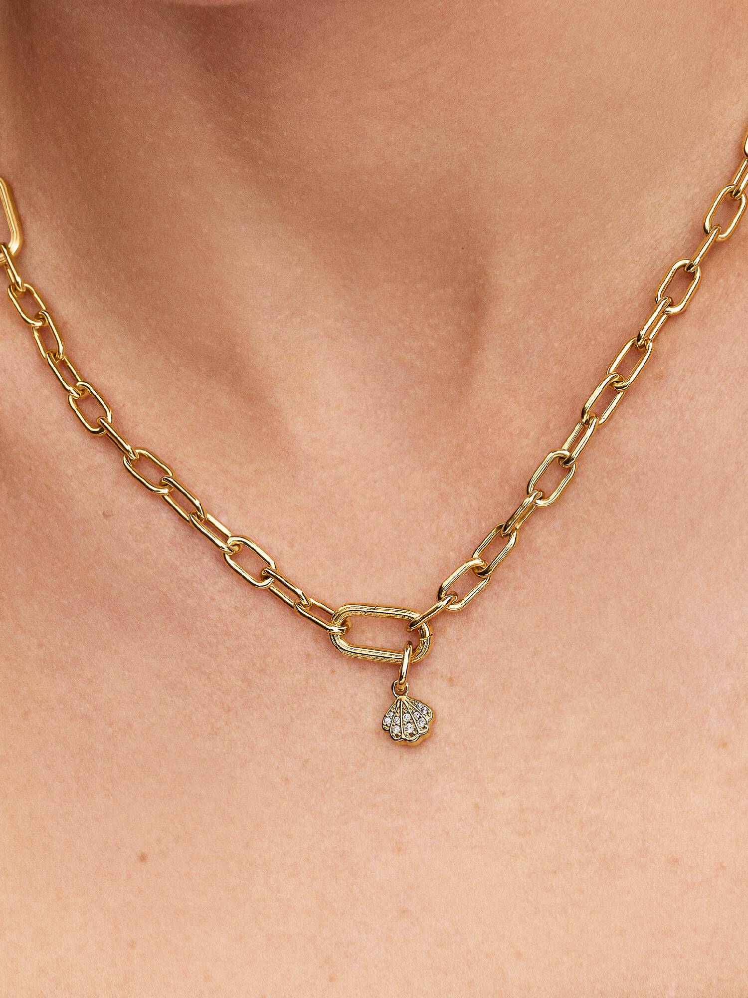Sparkling Shell Mini Dangle Charm
