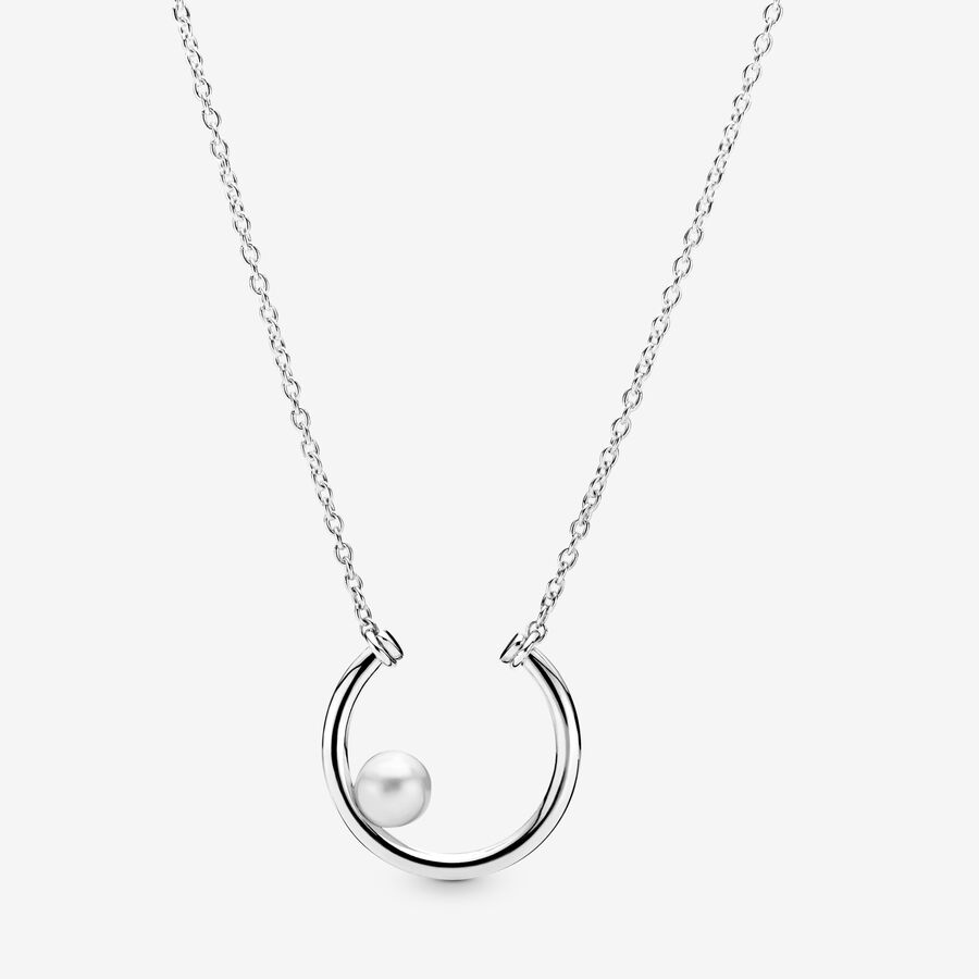 Freshwater Cultured Pearl Circle Necklace image number 0