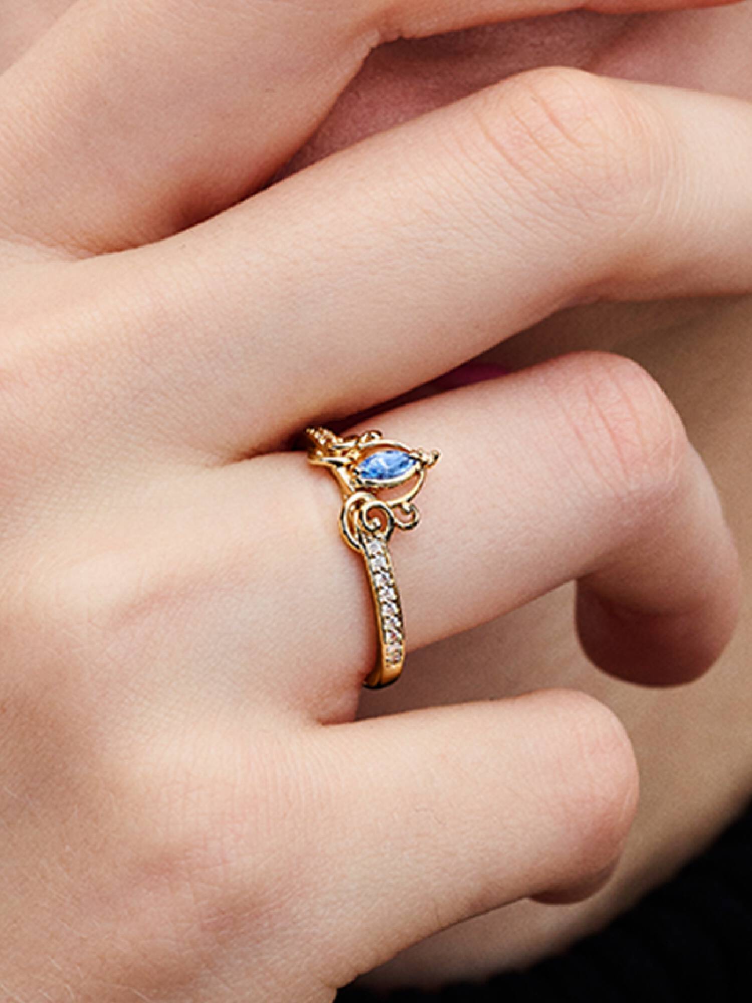 Disney Cinderella's Carriage Ring