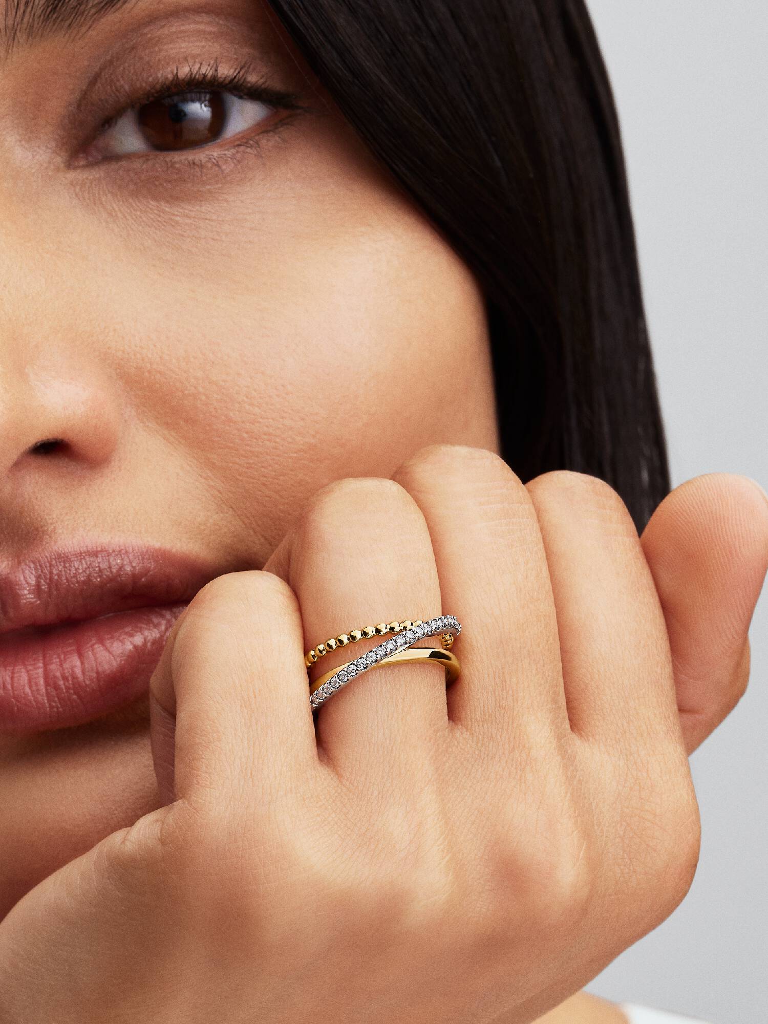Crossover Beads & Pavé Triple Band Ring