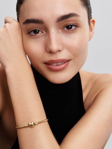 Pandora Moments Heart Clasp Snake Chain Bracelet