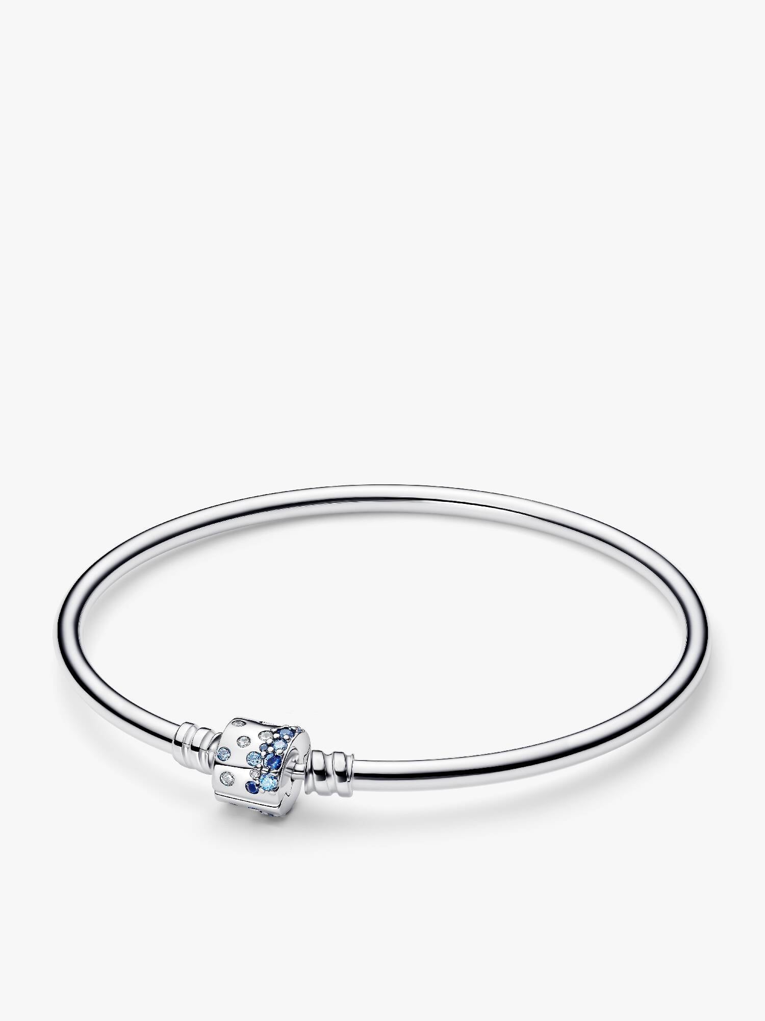 Sparkling Barrel Clasp Bangle