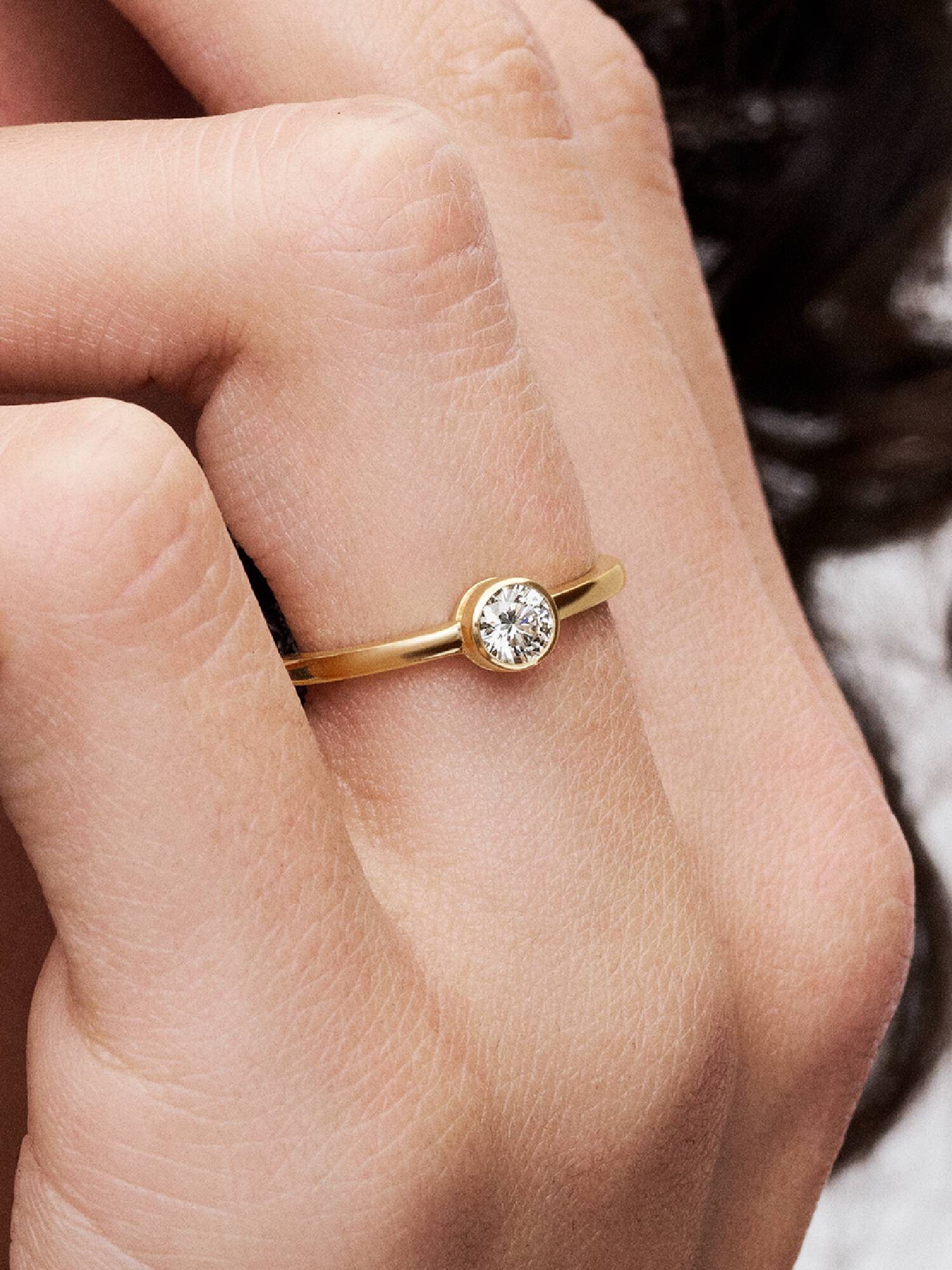 Pandora Era Lab-Grown Diamond Bezel Ring
