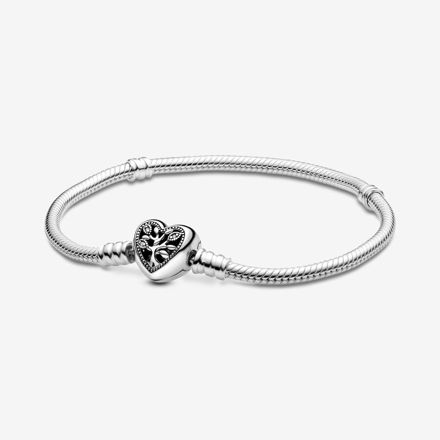 Pandora Moments Snake Chain Bracelet with Family Tree Heart Clasp image number 0