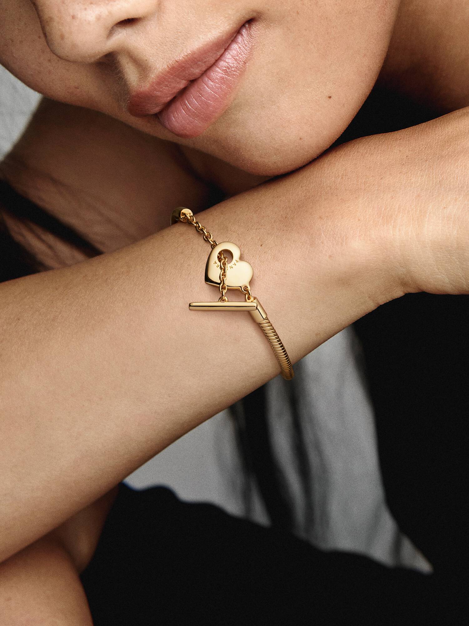 Heart T-Bar Snake Chain Bracelet