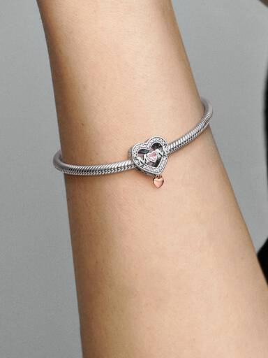 Two-tone Openwork Mum & Heart Charm