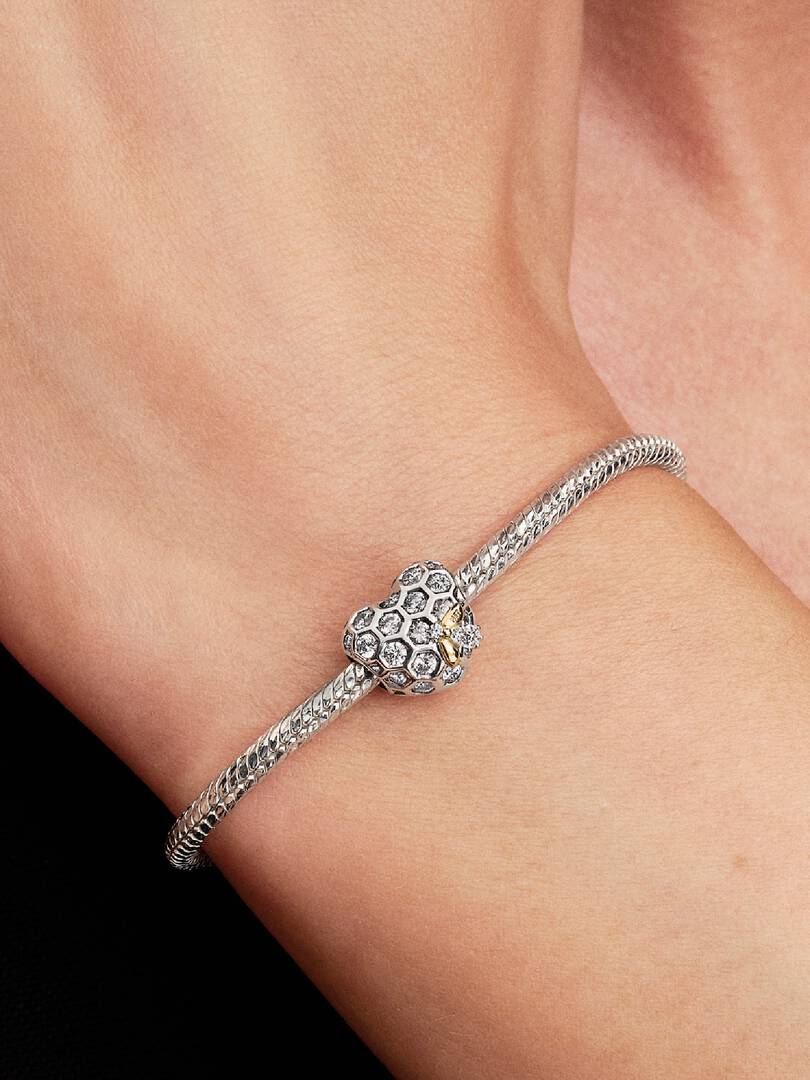Bridgerton Honeycomb Bee Heart Charm Two tone Pandora NZ bridgerton-honeycomb-bee-heart-charm-two-tone-pandora-nz